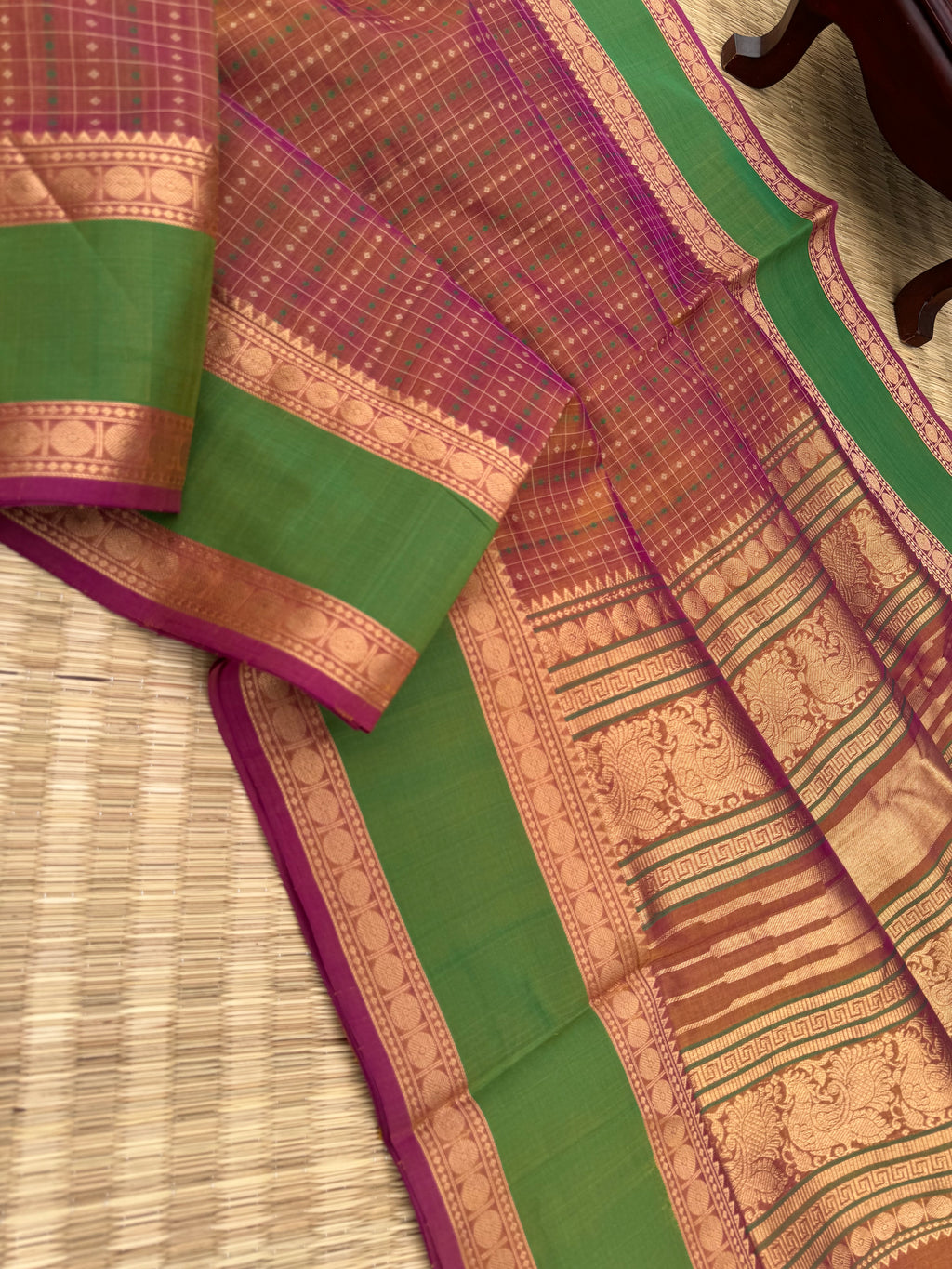 Woven Motifs Silk Cotton - a short dual tome keva pink Lakshadeepam
