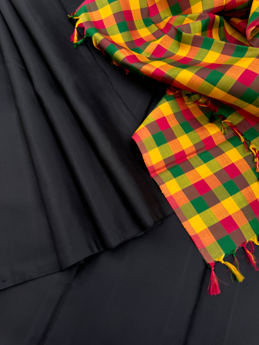 Niram - Celebrating Colours of Full Plain Kanchivaram Silks Paired with Beautiful Contrasting Blouses - stunning black with traditional paalum palamum kattam blouse