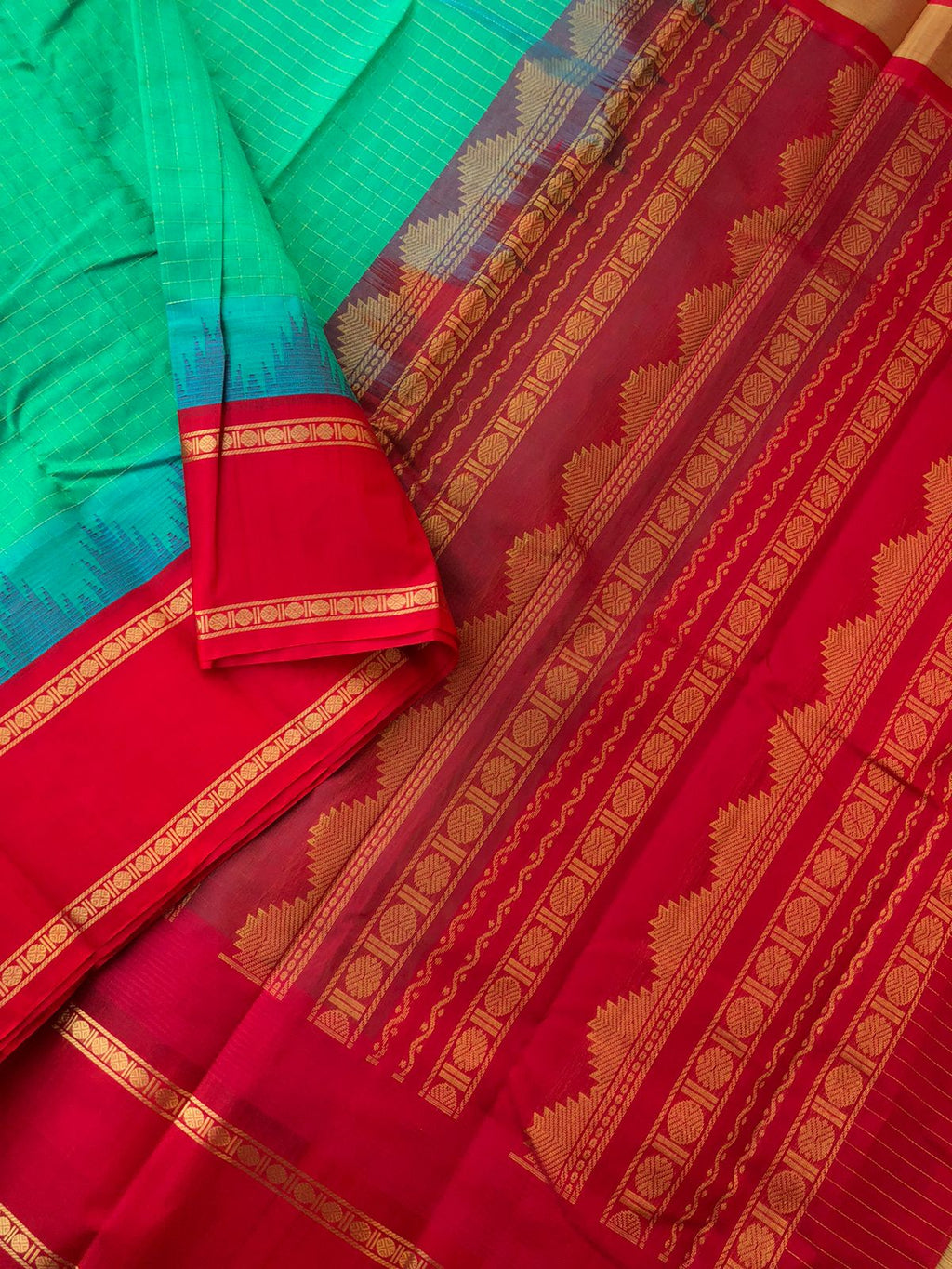 Kattams on Korvai Silk Cotton - dual tone aqua and red zari kattam