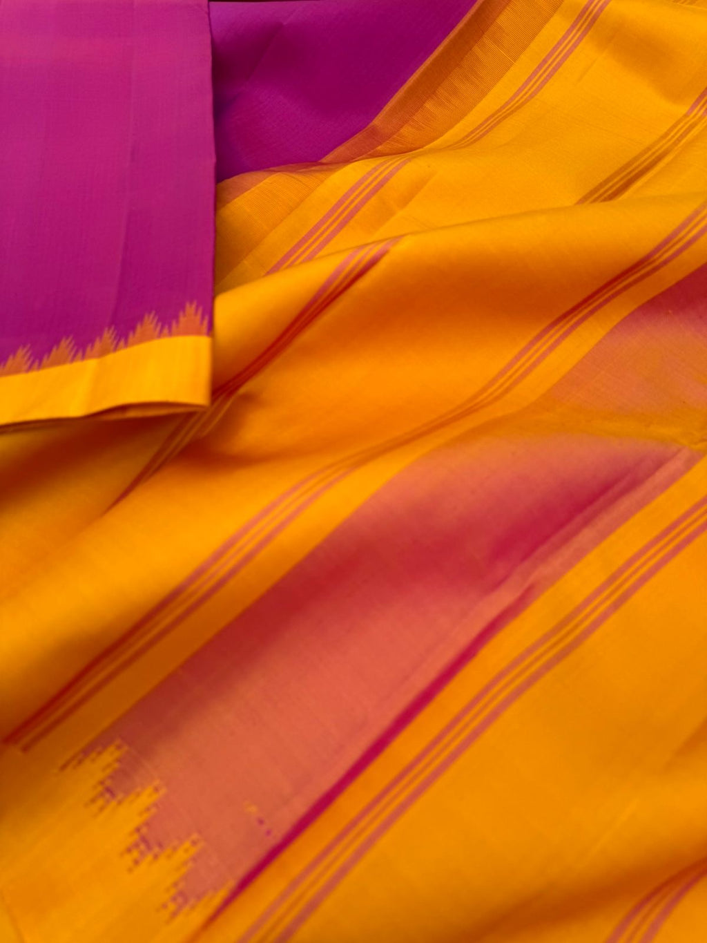 Rarest Korvai Kanchivaram - the stunning deep kum kum pink and mustard for people who love one inch korvai small borders