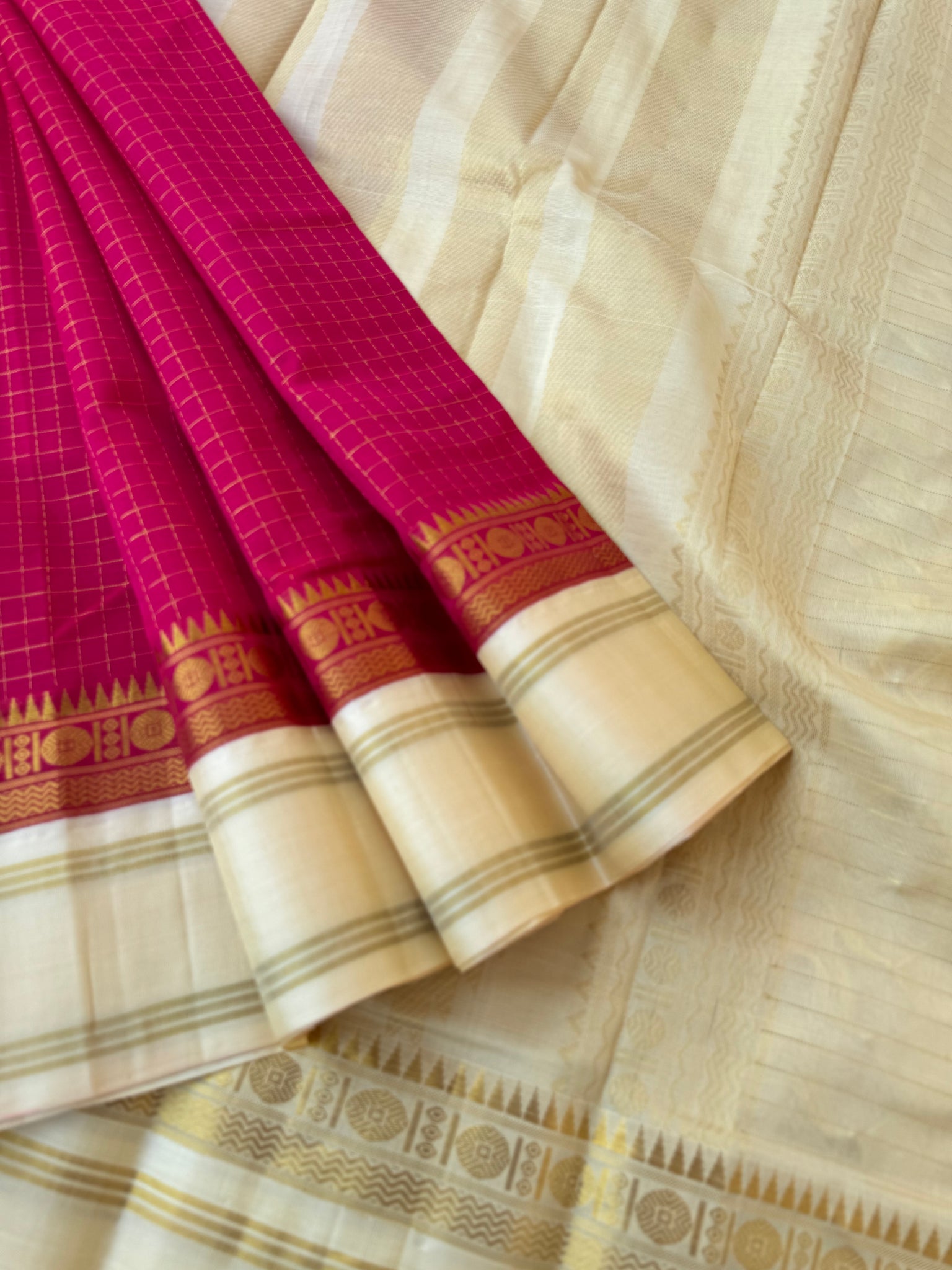 Korvai Silk Cotton - reddish pink zari kattam with off white borders
