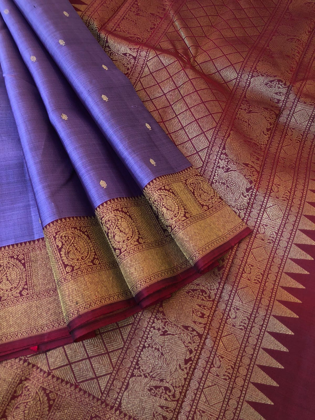 Antique Touch Kanchivarams - unusual and unique burnt metallic lavender and maroon