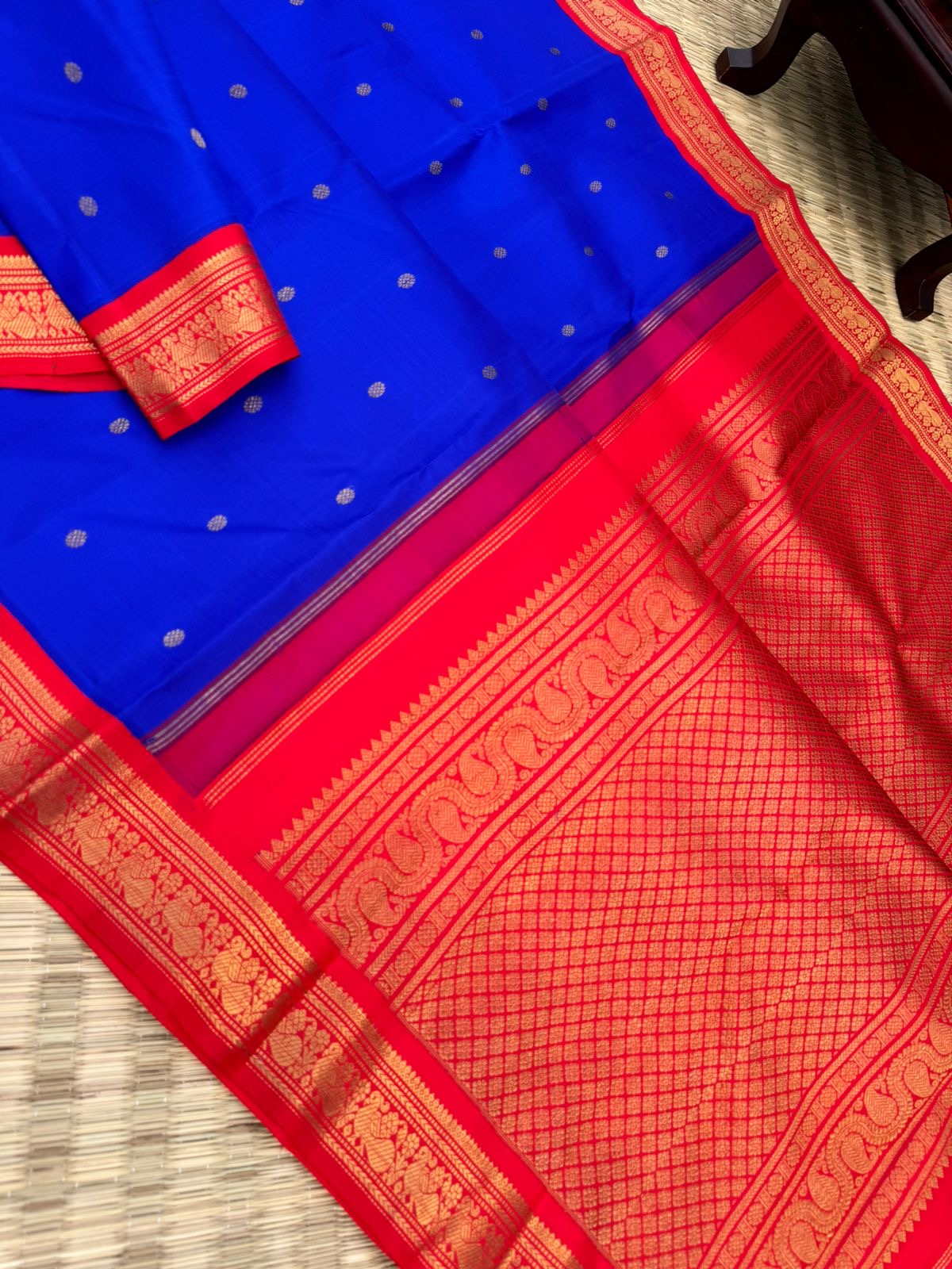 Vintage Ragas on Kanchivaram - most beautiful ms blue and red korvai Kanchivaram with vintage style peacock woven borders