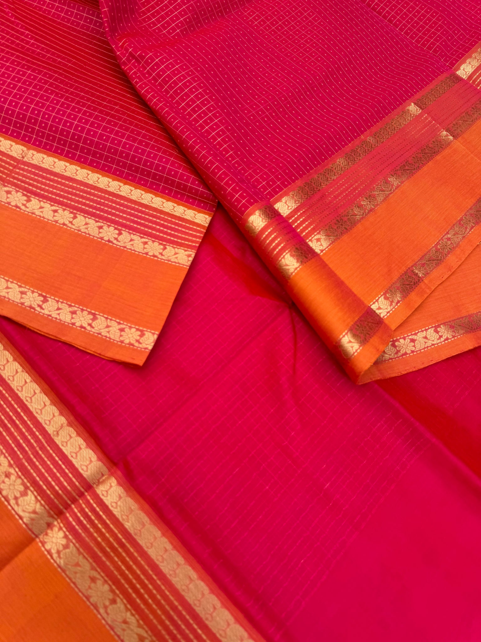 Zari Kissed Silk Cotton - stunning red with laksahdeepam with long parrots woven pallu