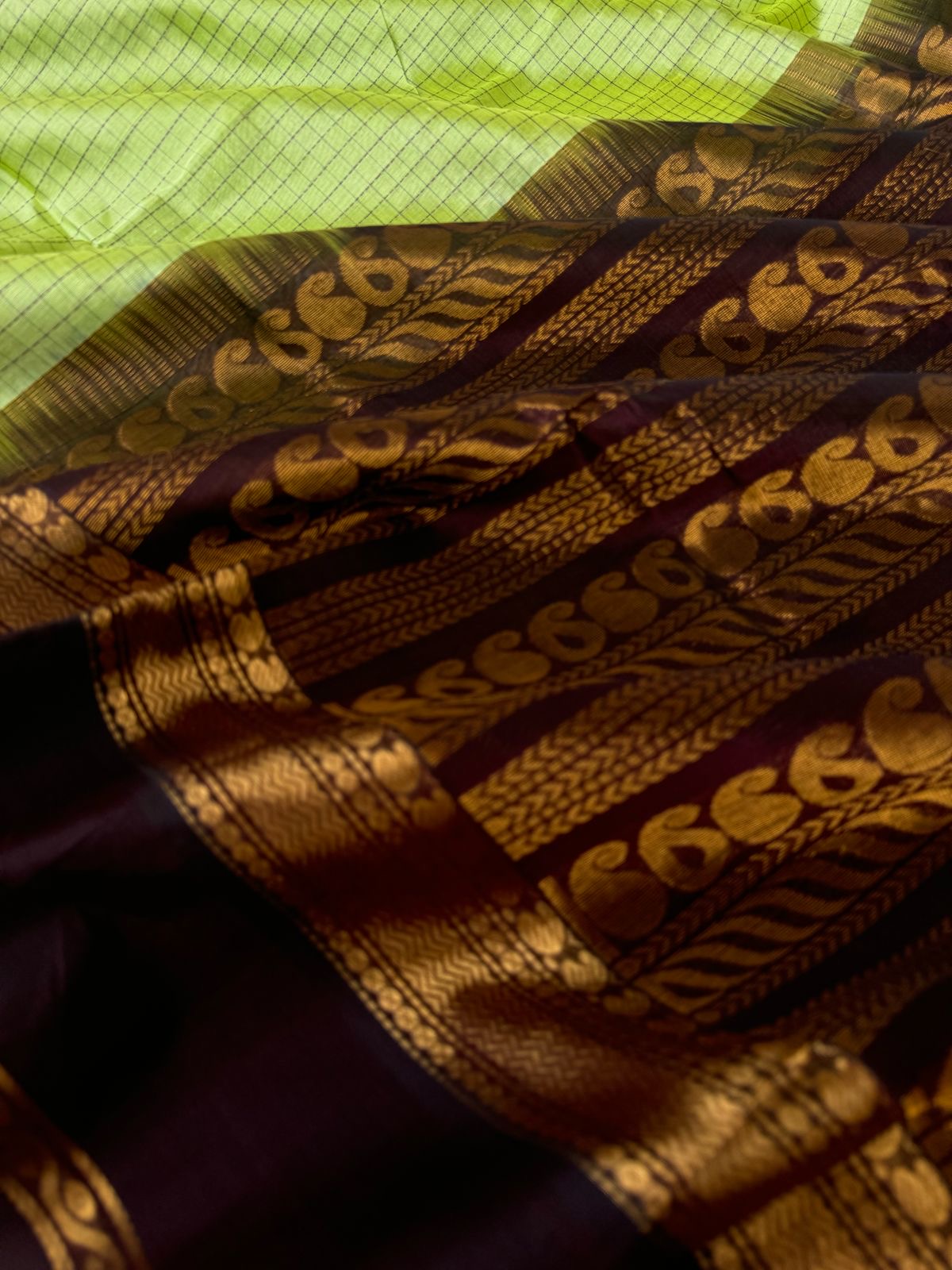Korvai Silk Cotton - pastel green and coffee bean