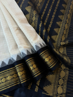 Korvai Silk Cotton - off white and black lakshadeepam