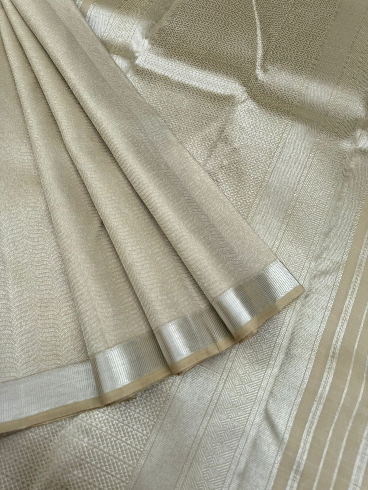 Saraswathi - the beige base and full body silver zari woven Kanchivaram