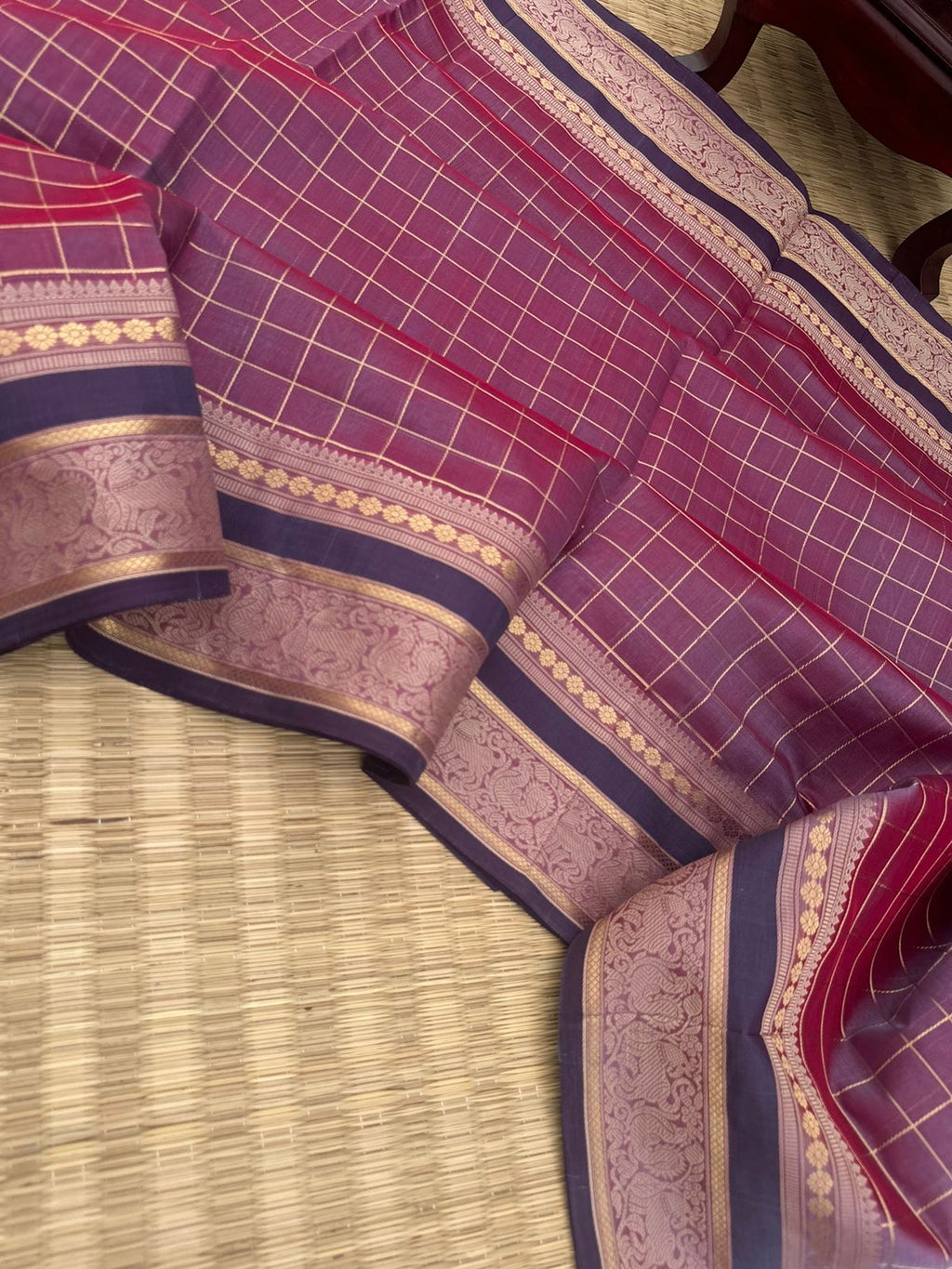 Zari Kissed Silk Cotton - dual tone onion peal muthukattam