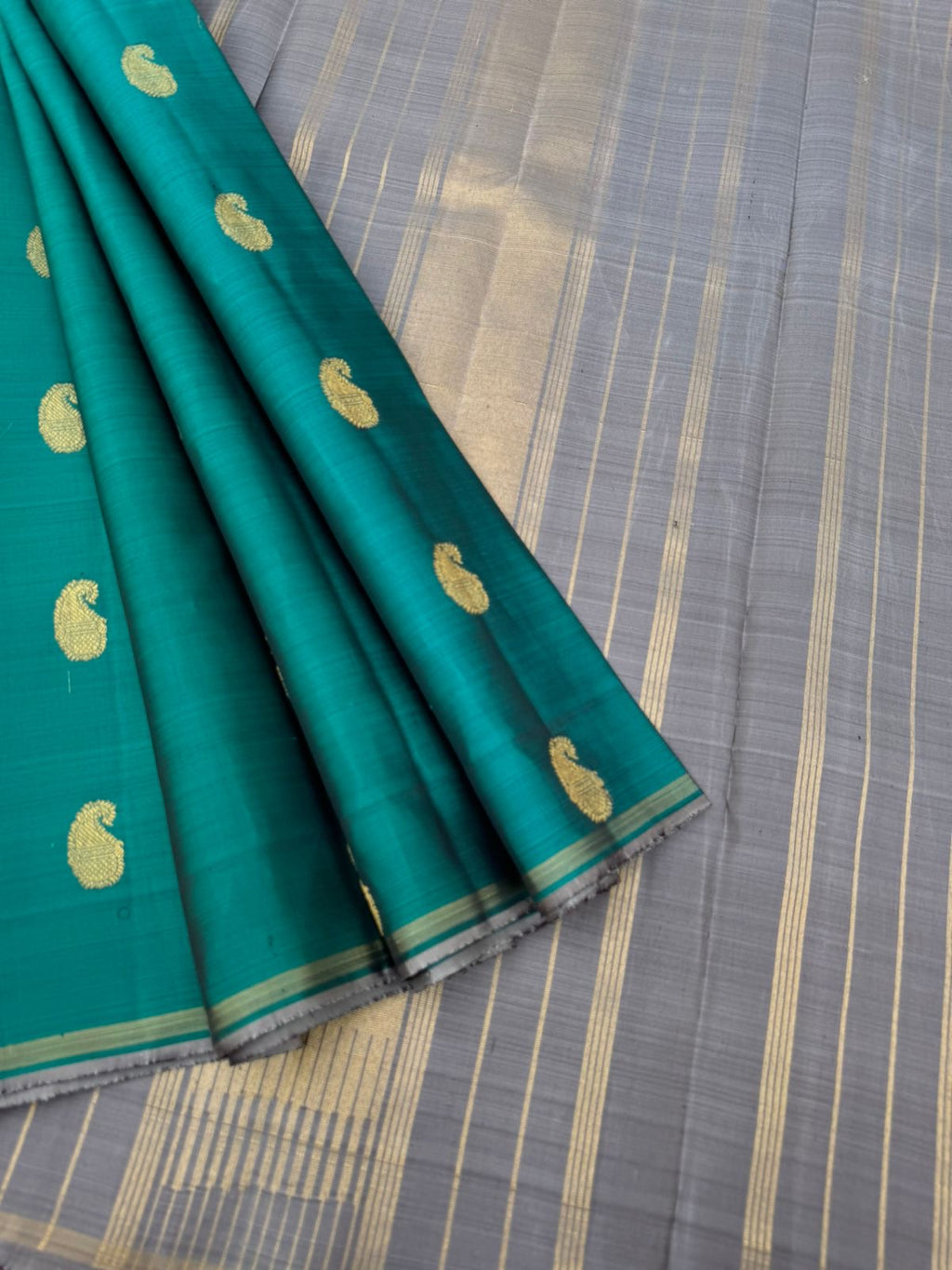 Kanchivaram Trunk - a stunning mettalic green and grey with paisley woven buttas