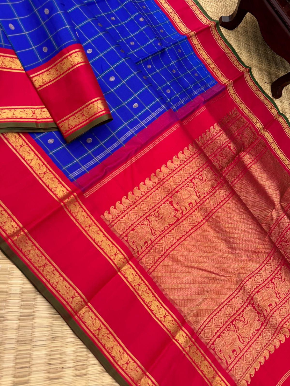 Colours of Navarathri 2025 on Kanchivarams - the best of beat blue and red Korvai Kanchivaram with chex buttas woven body