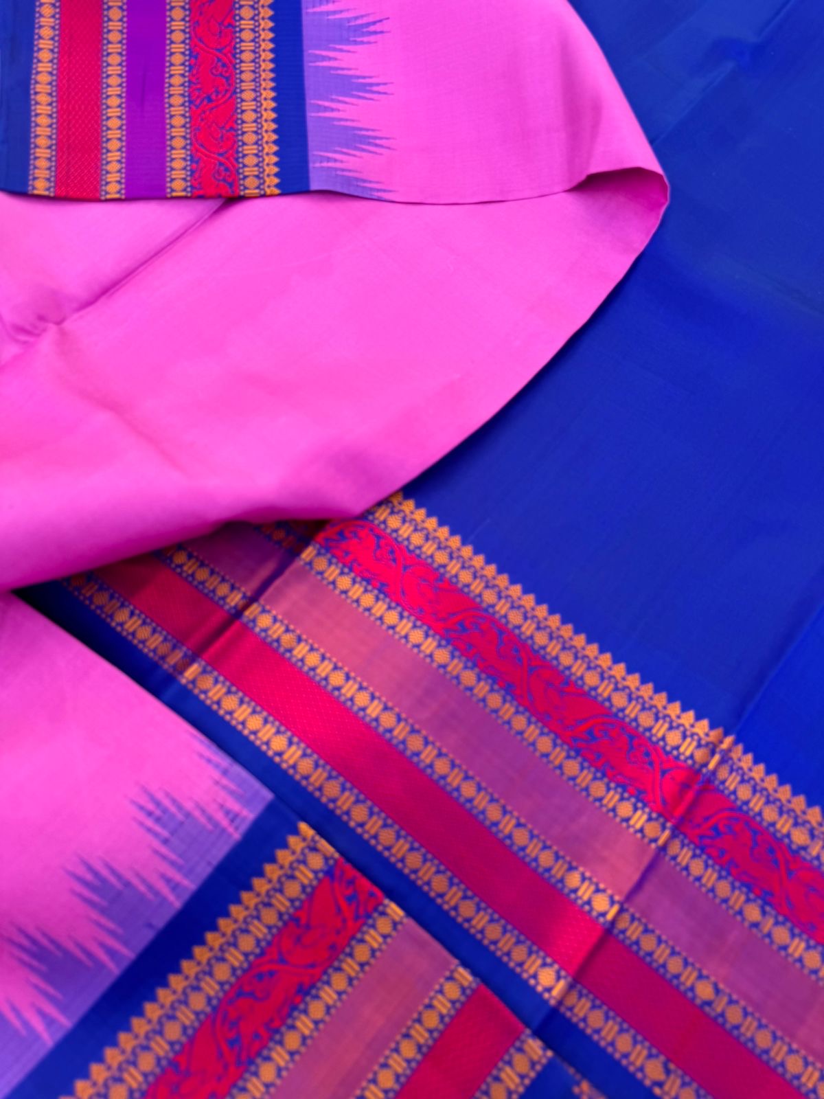 Sahasra - Most Difficult to Make No Zari Kanchivarams - a perfect rose pink and violet blue with yali woven borders