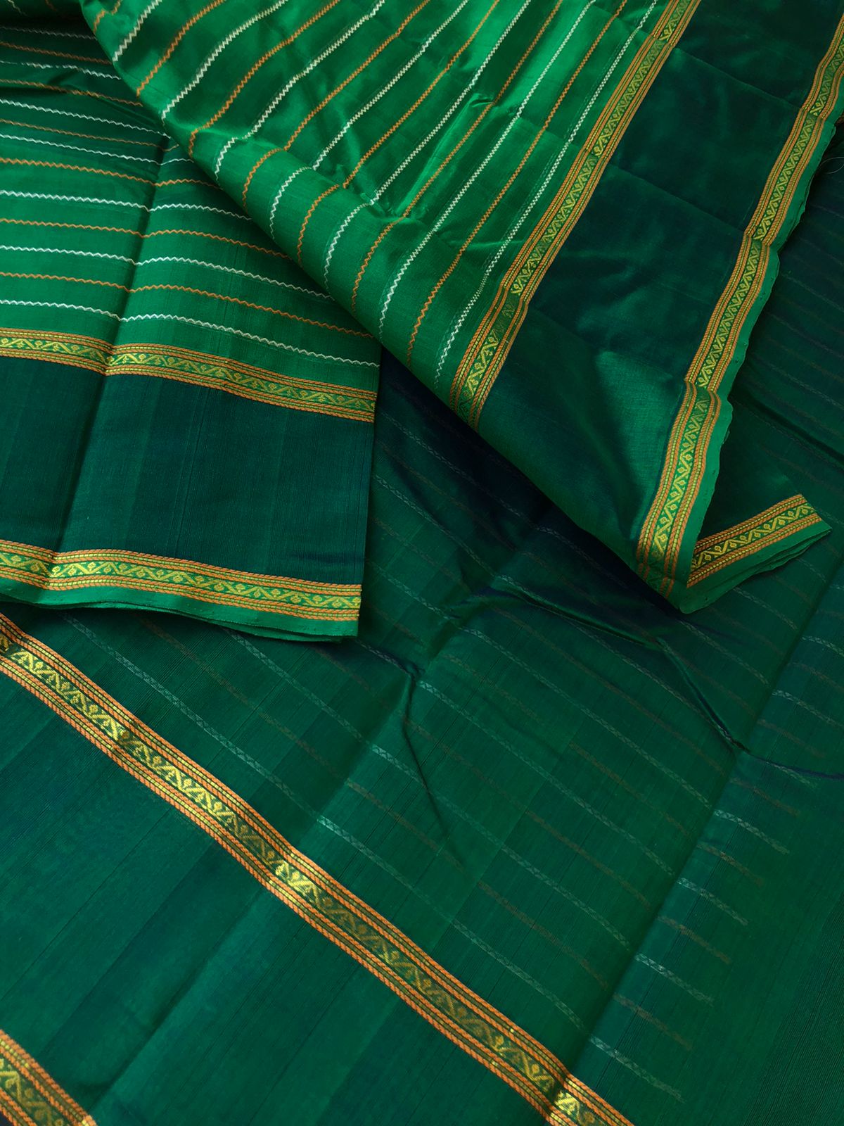 Woven Motifs Silk Cotton - Meenakshi green veldhari