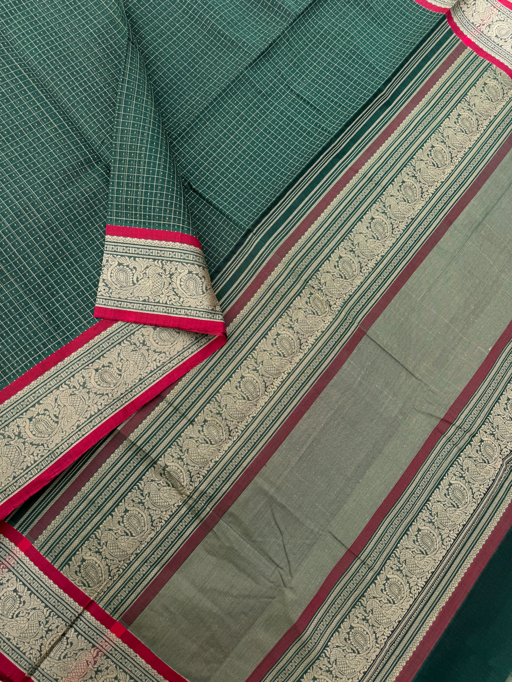 Mangalavastaram - deep dark green lakshadeepam