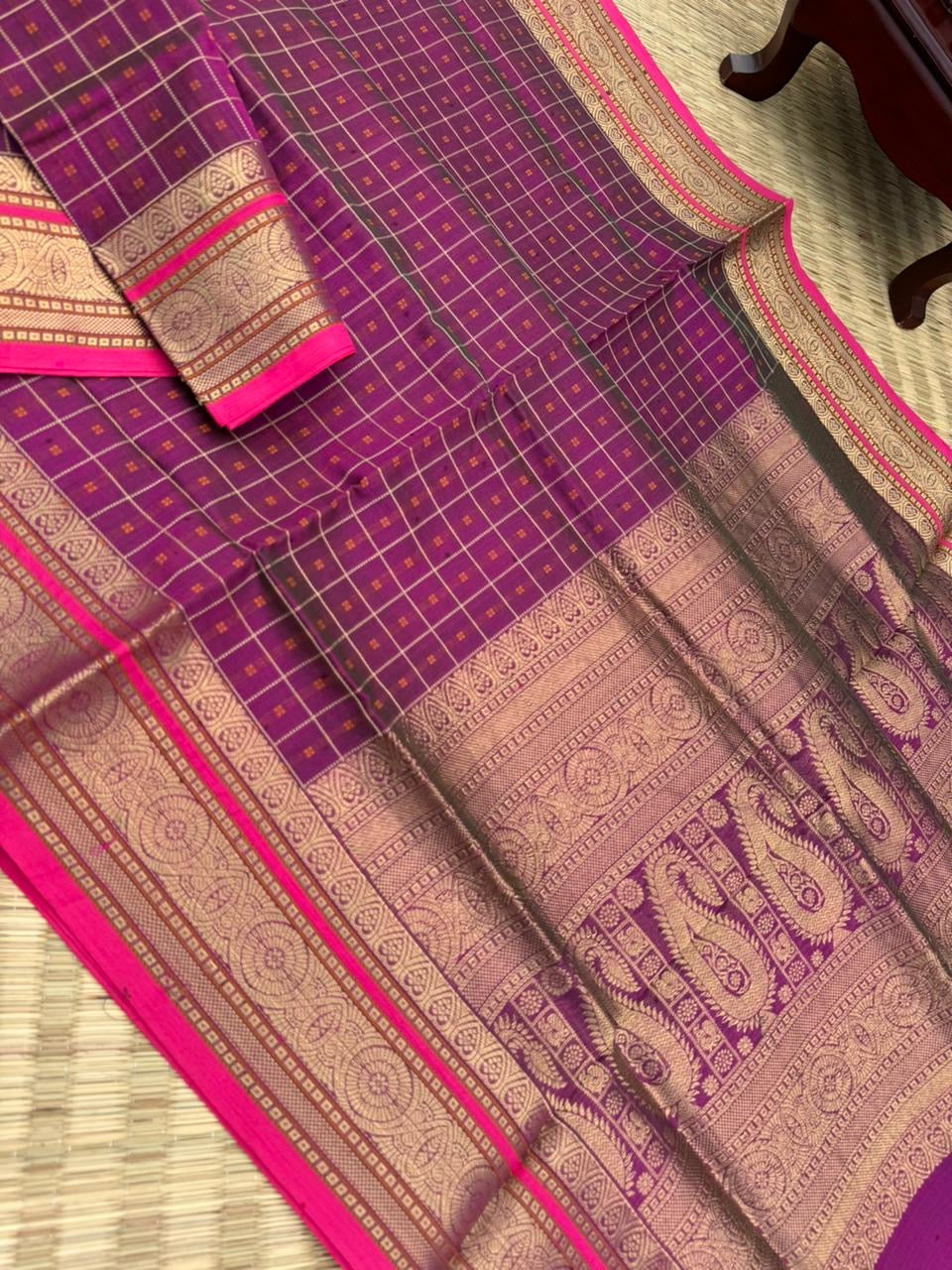 Woven Motifs Silk Cotton - green short majentha pooja Lakshadeepam