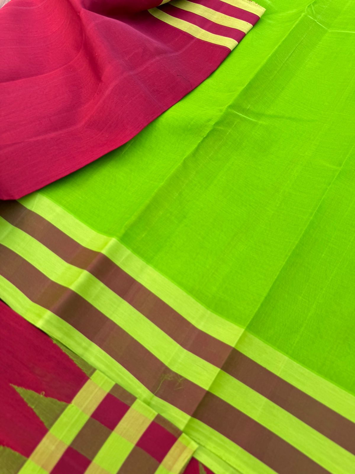Signature Silk Cotton - deep aarku maroon plain body with chex woven borders