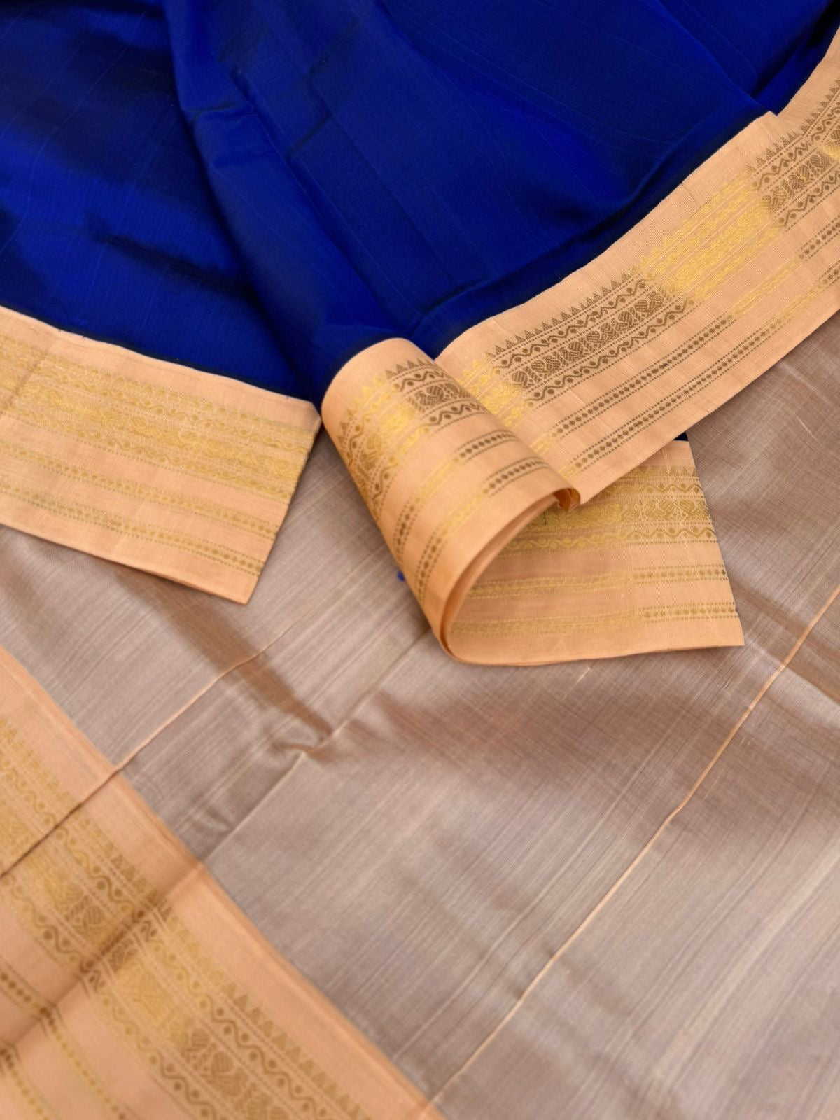 Korvai Silk Cotton - dark navy blue and sandalwood