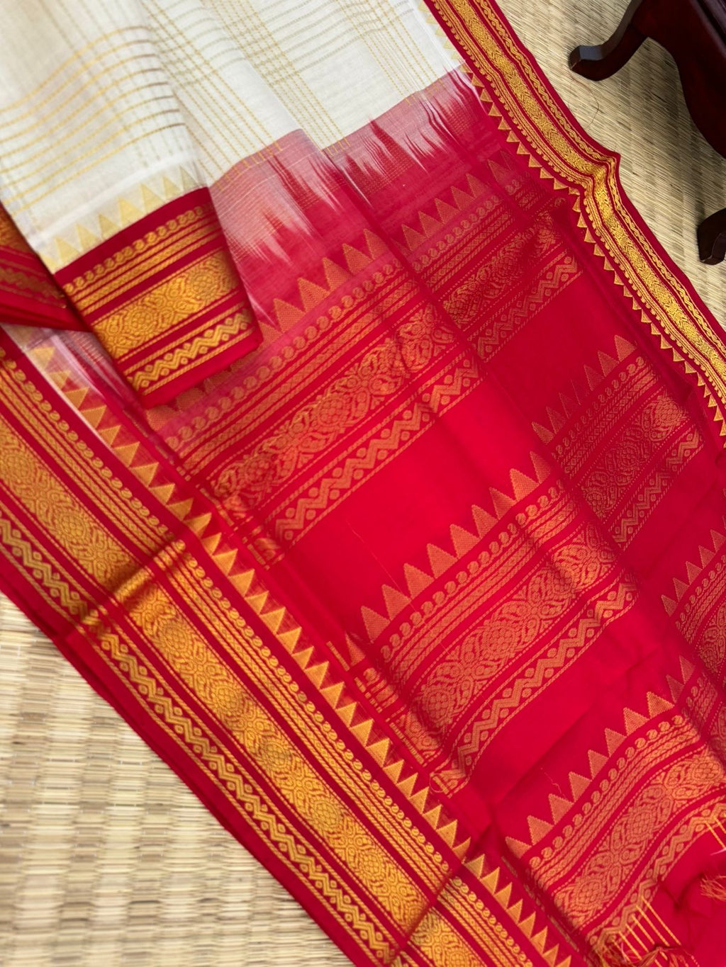 Korvai Silk Cottons - off white and red zari kattam