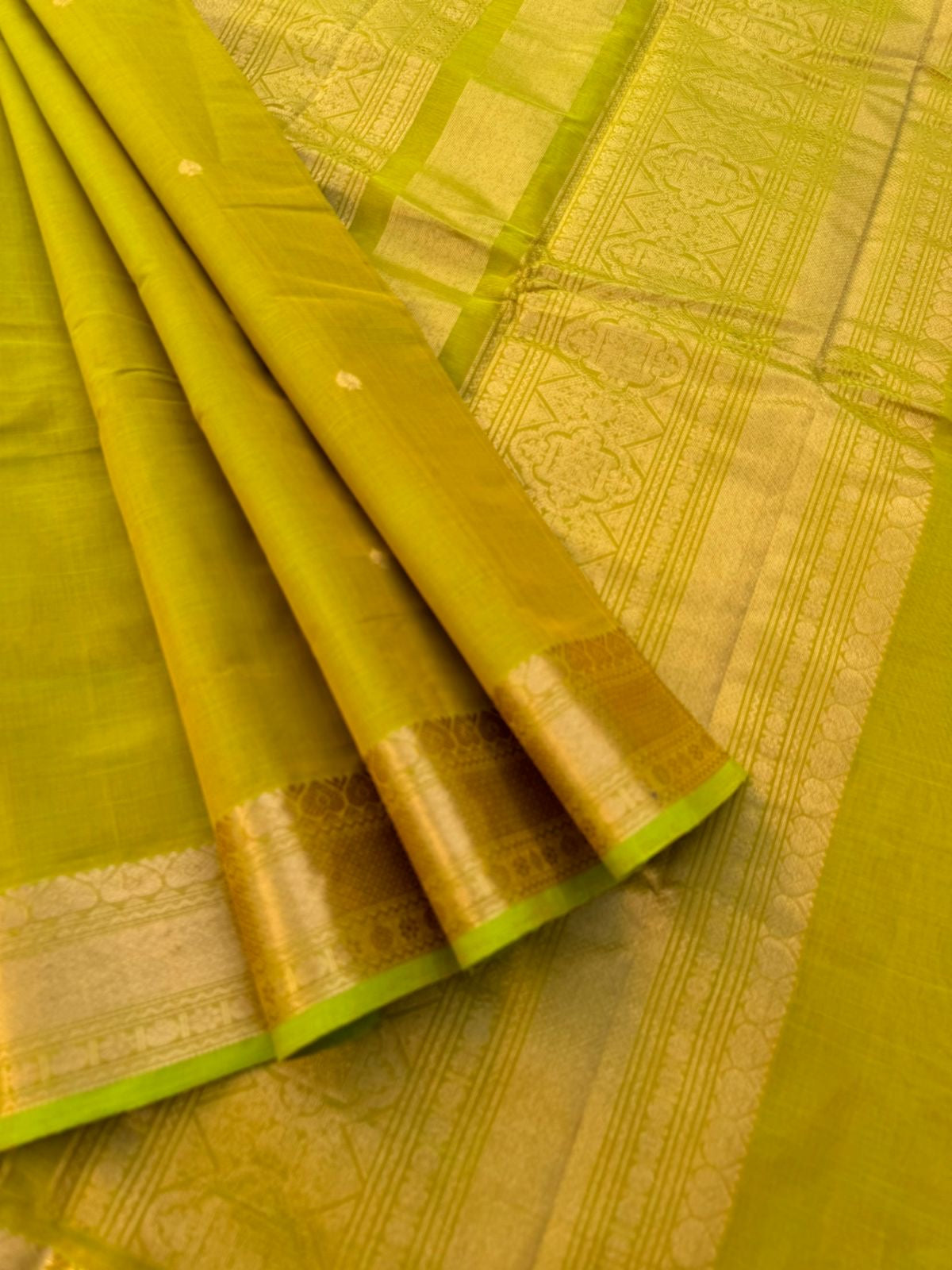 Zari Touched Mangalavastaram - sampanga green and gold