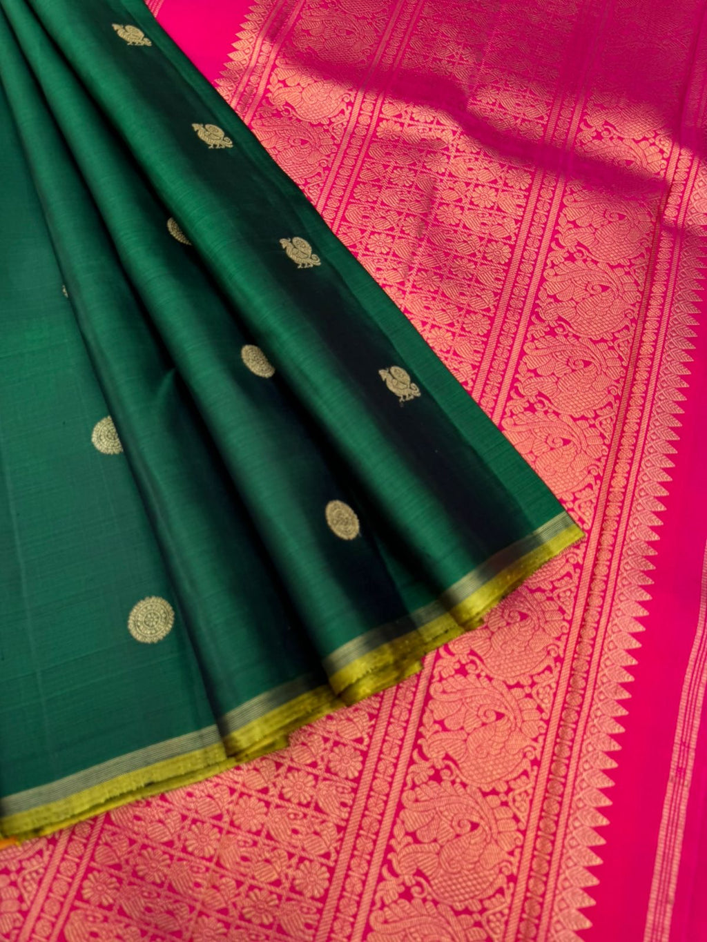 Colour Play on Kanchivaram - deep dark Meenakshi green and pink borderless Kanchivaram