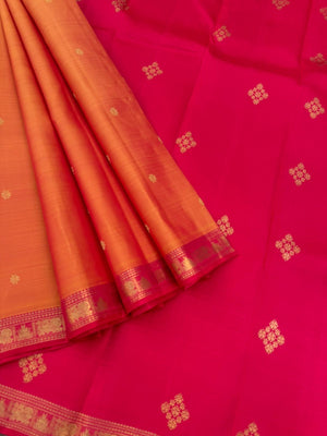 Leela - The bliss of small border Kanchivarams - rusty orange and red with unique buttas woven pallu and blouse