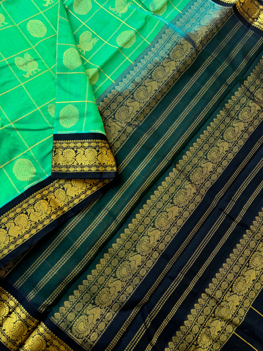 Korvai Silk Cotton - dual tone aqua green and black Mayil chackaram