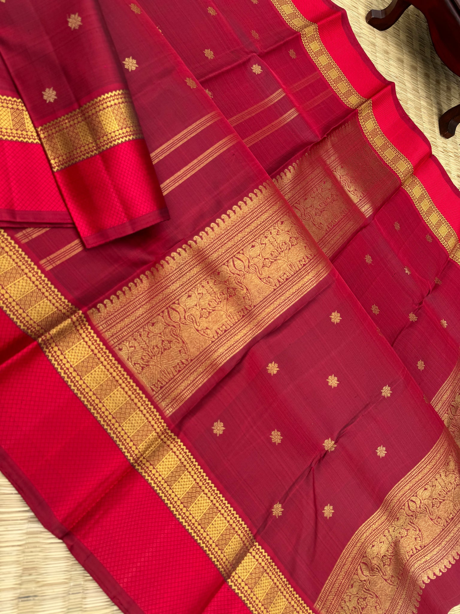Molten Play on Kanchivaram - deep dark metallic reddish maroon with silk and zari woven borders
