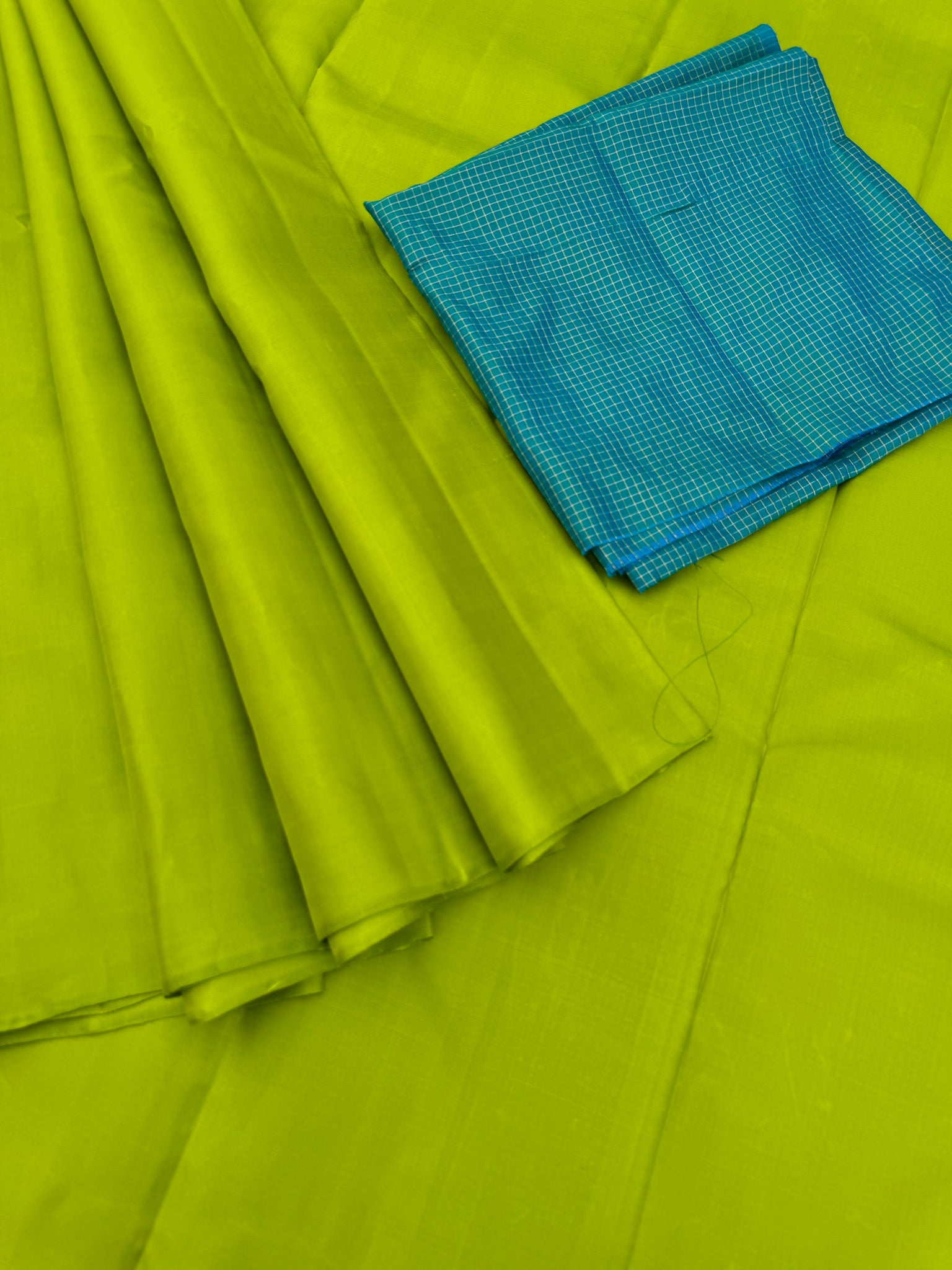 Niram - Celebrating of Full Plain Kanchivaram Silks Paired with Beautiful Blouses - fresh green saree with podi zari kattam teal silk blouse