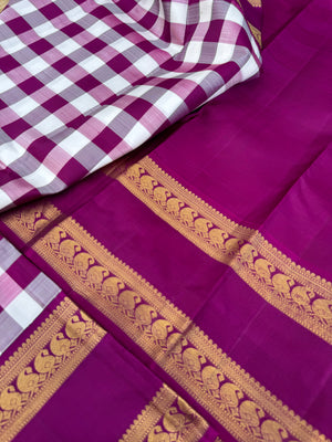 Truly Vintage - a off white and deep majenta kattam with retta pett woven borders