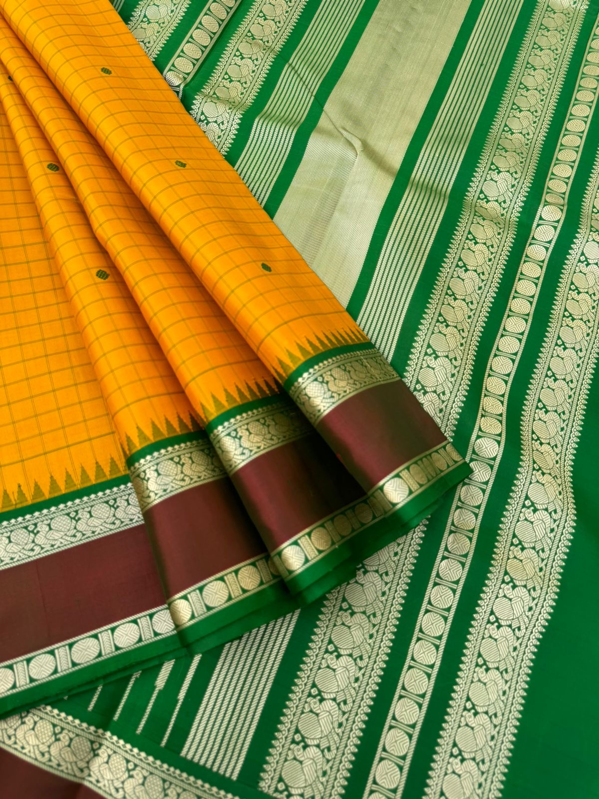 Sahasra - Most Difficult to Make No Zari Kanchivarams - stunning mustard and green with all traditional elements!!