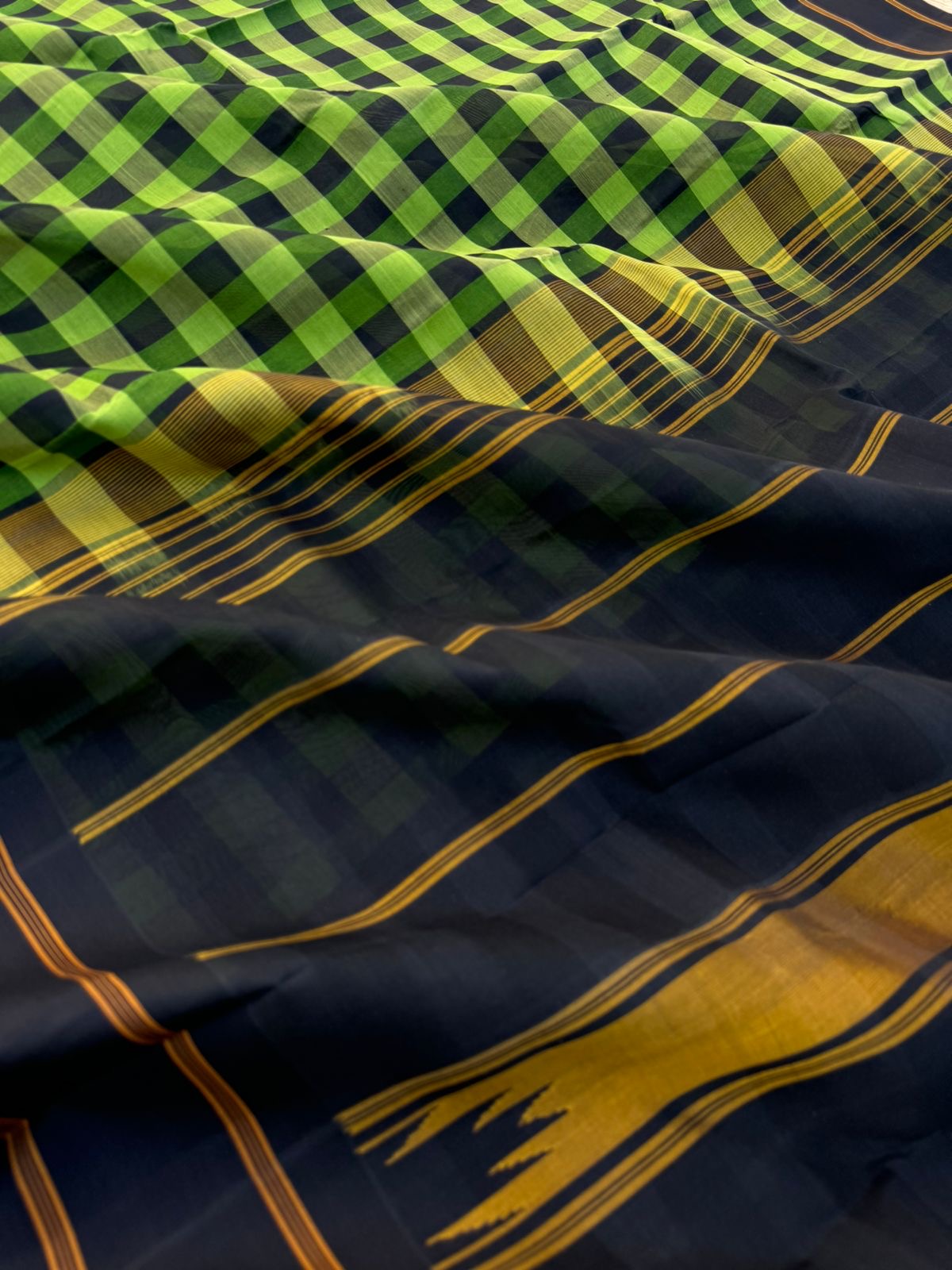 Signature Silk Cotton -green and black kattam
