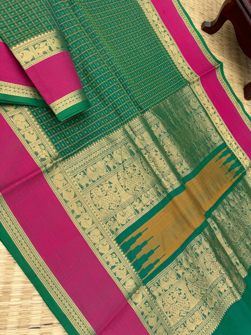 Woven Motifs Silk Cotton - green lakshadeepam