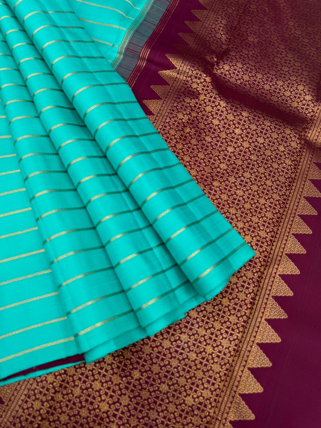 Mohaa - Rarest Borderless Kanchivarams - teal borderl veldhari the best part of this saree is the short pallu ( vintage style ) and grand butta woven blouse