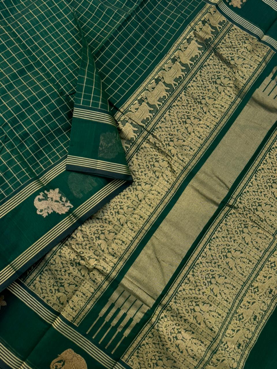 Zari Touched Mangalavastaram - deep green muthukattam with border woven buttas