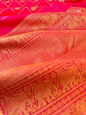 Aandal - The grandeur Kanchivaram - stunning red pink mayil chackaram with solid small gold zari woven borders