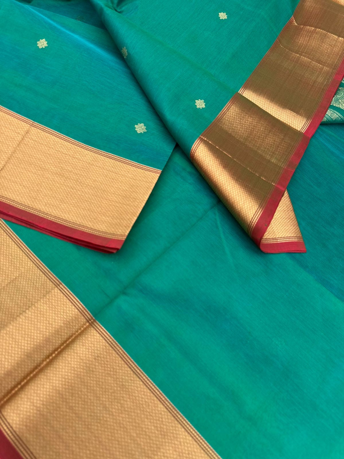 Zari Kissed Silk Cotton -deep teal blue/green corner buttas with solid borders, everyone will say you are wearing a silk saree
