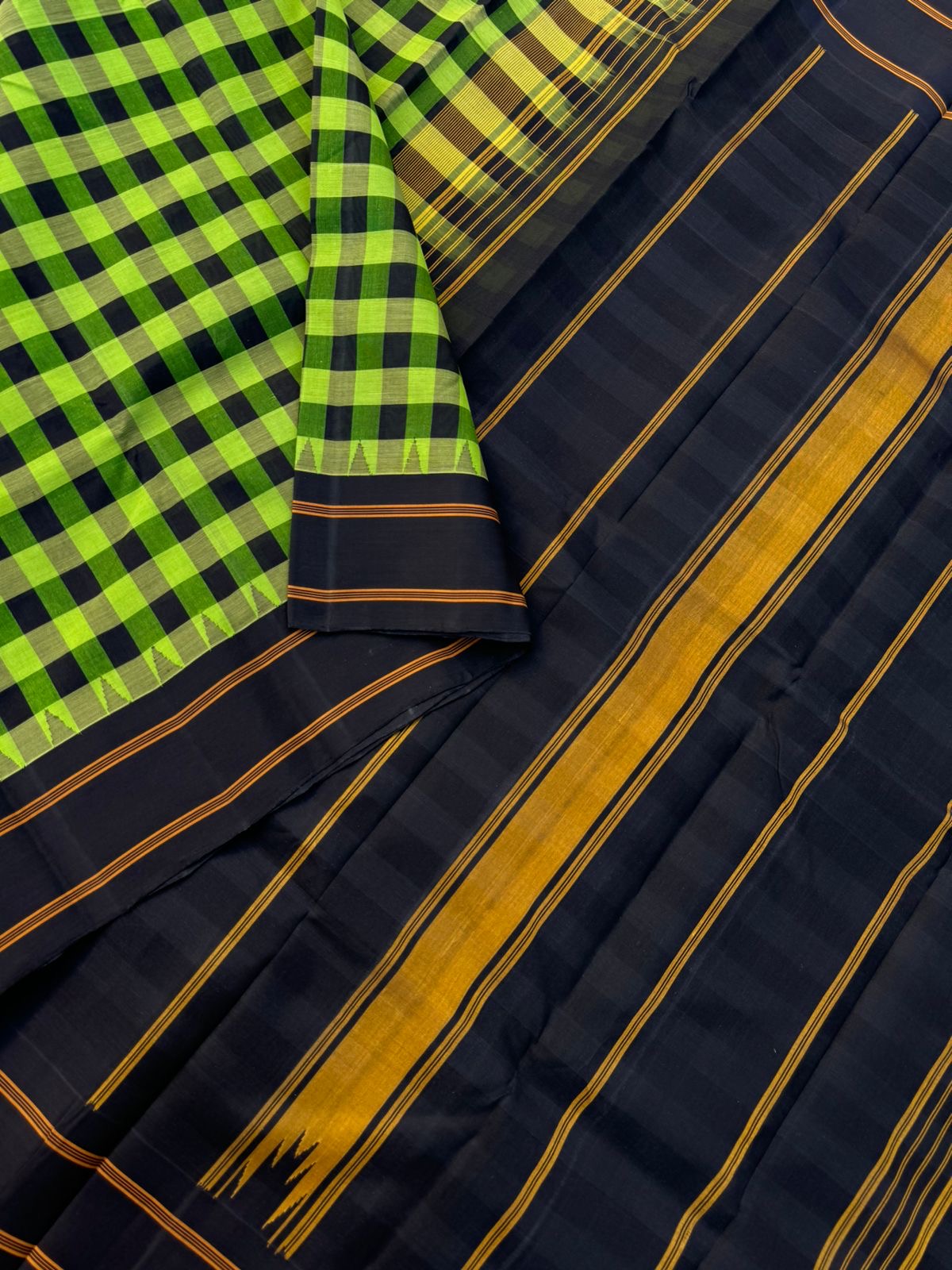 Signature Silk Cotton -green and black kattam