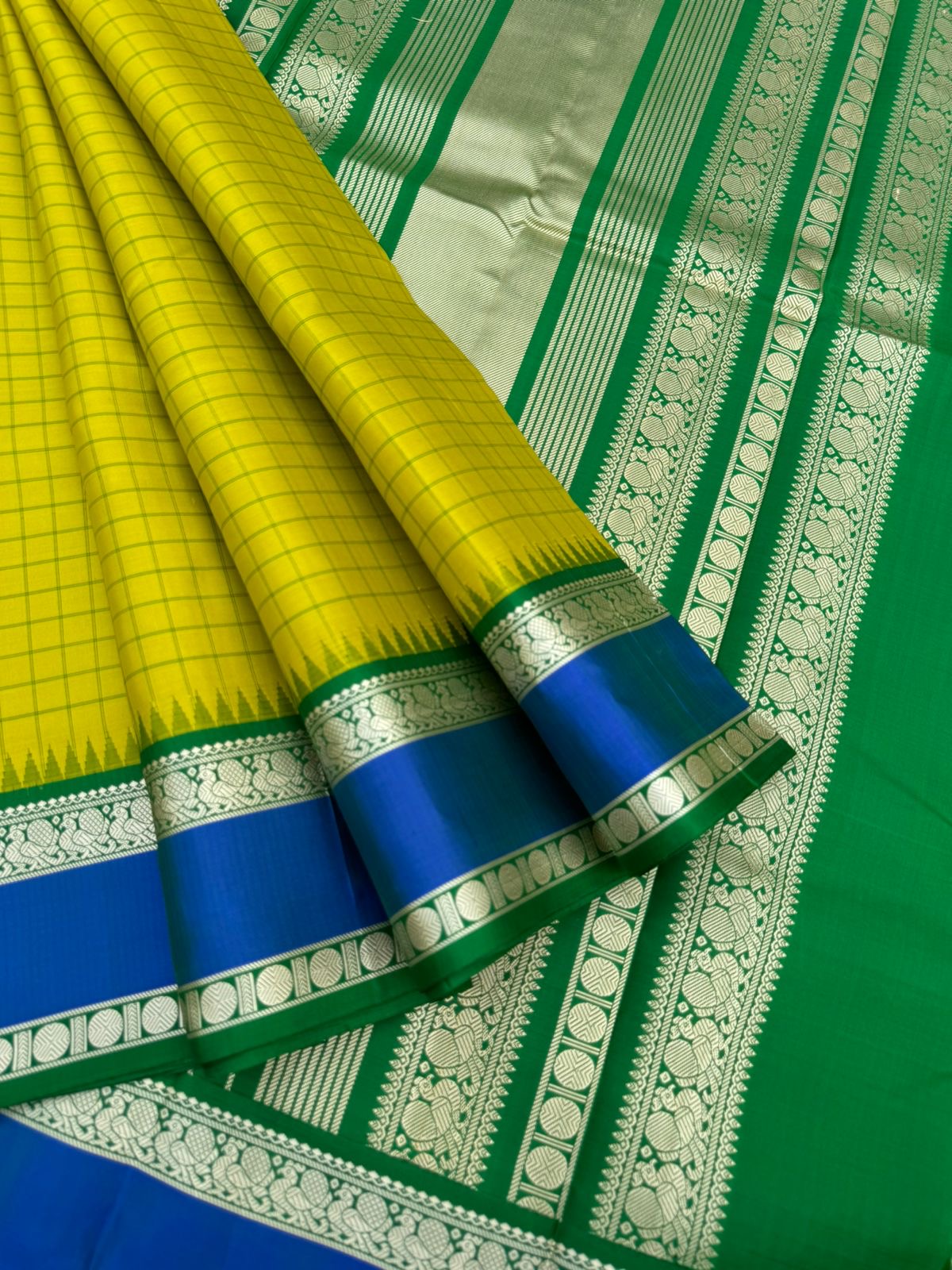 The Best of No Zari Korvai Kanchivaram - most beautiful sampanga green and blue with kattam and retta pett woven borders