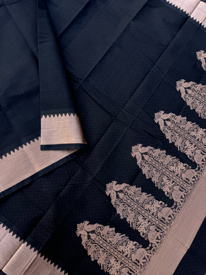 Mangalavastaram - black goopuram vanasingaram pallu with lakshadeepam woven blouse