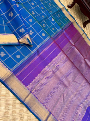 Kattam and Buttas on Kanchivaram - stunning dual tone peacock blue green