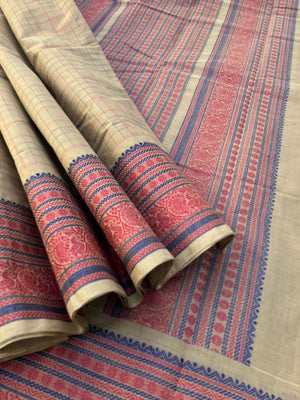 Mangalavastaram - beige grey with grand woven borders and woven pallu
