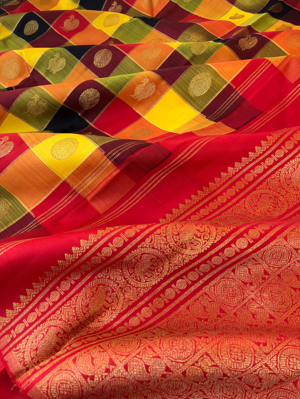 Mohaa - Beautiful Borderless Kanchivarams - mustard black red paalum palamum kattam