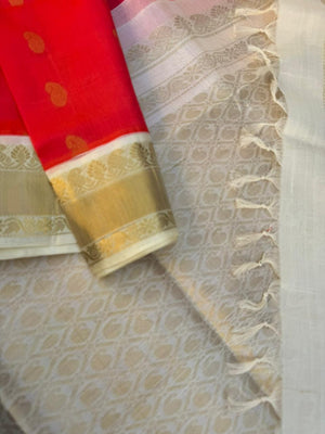 Korvai Silk Cottons -kanakambaram and golden ivory
