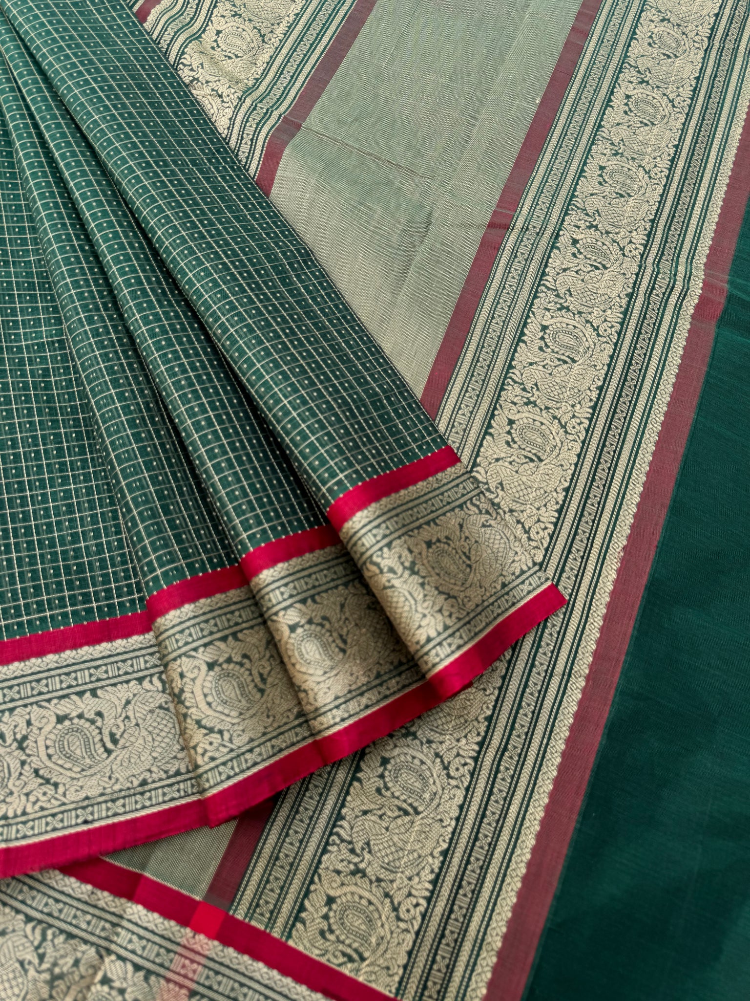 Mangalavastaram - deep dark green lakshadeepam