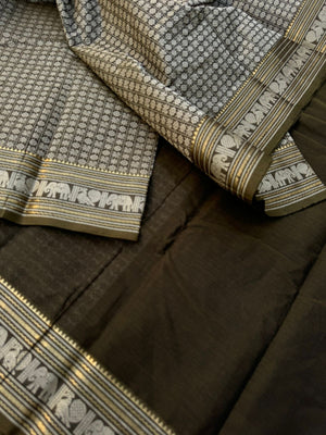 Zari Touched Mangalavastaram - gorgeous 20000 woven buttas