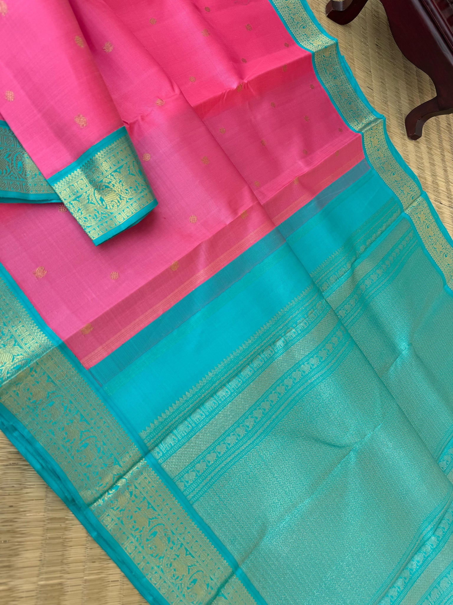 Meenakshi Kalayanam - Connected By Korvai - the stunning panner rose and turquoise small borders