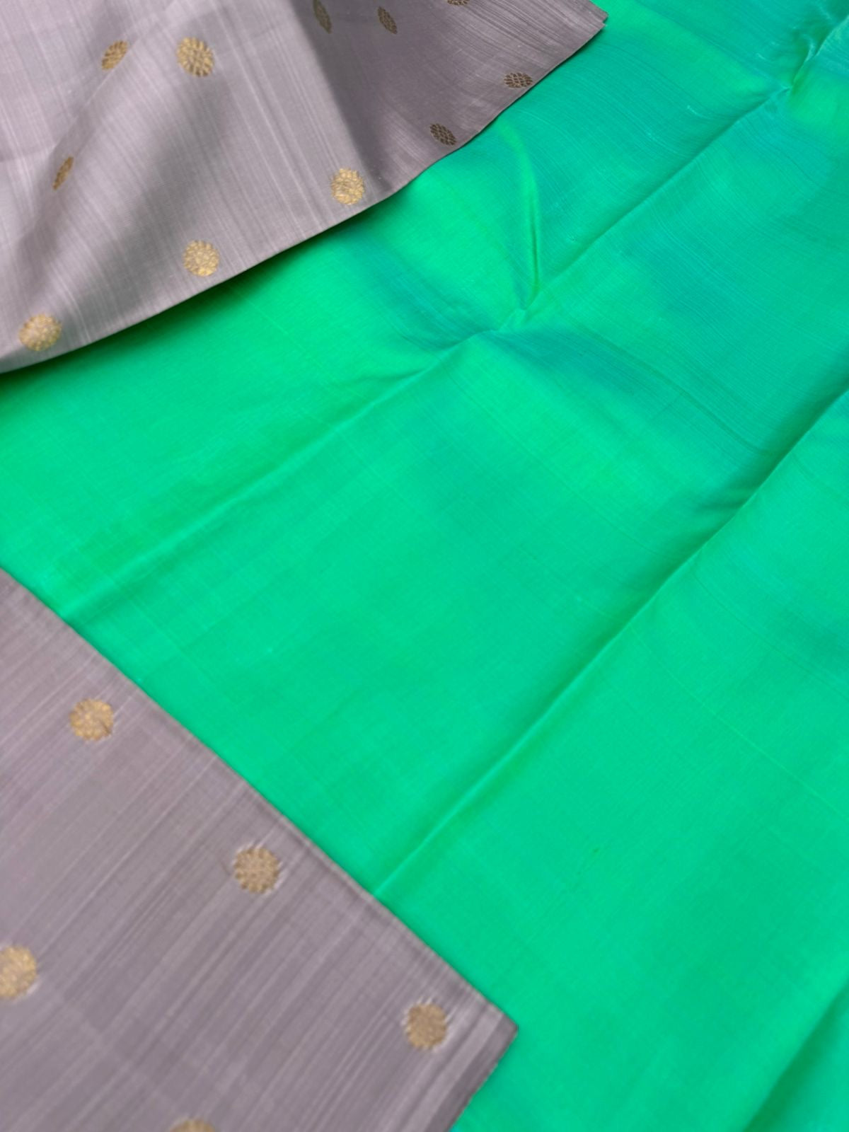 Mohaa - Rarest Borderless Kanchivarams -stunning silver grey and dual tone aqua