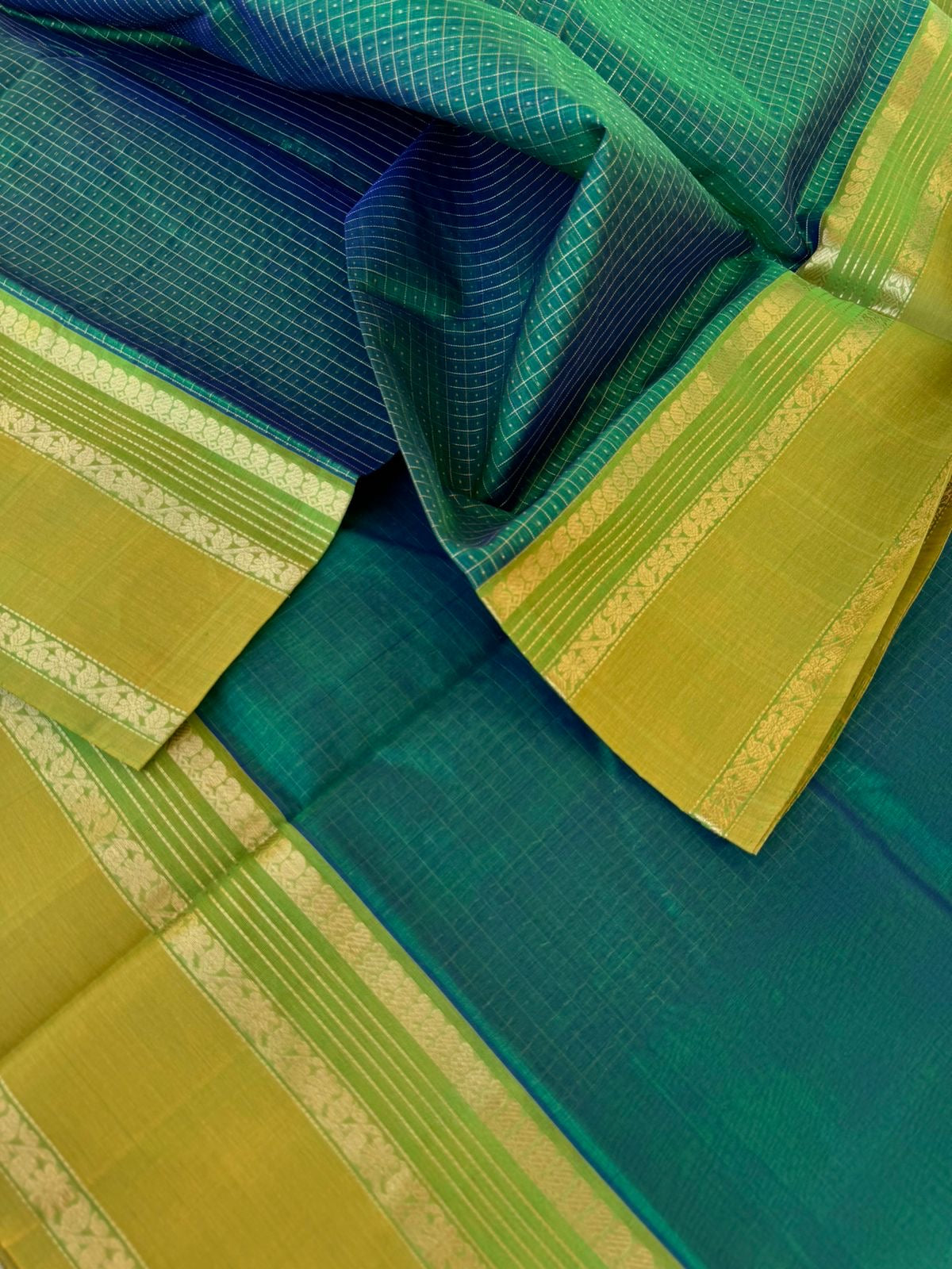 Zari Kissed Silk Cotton - one of a kind lakshadeepam with long killi woven pallu