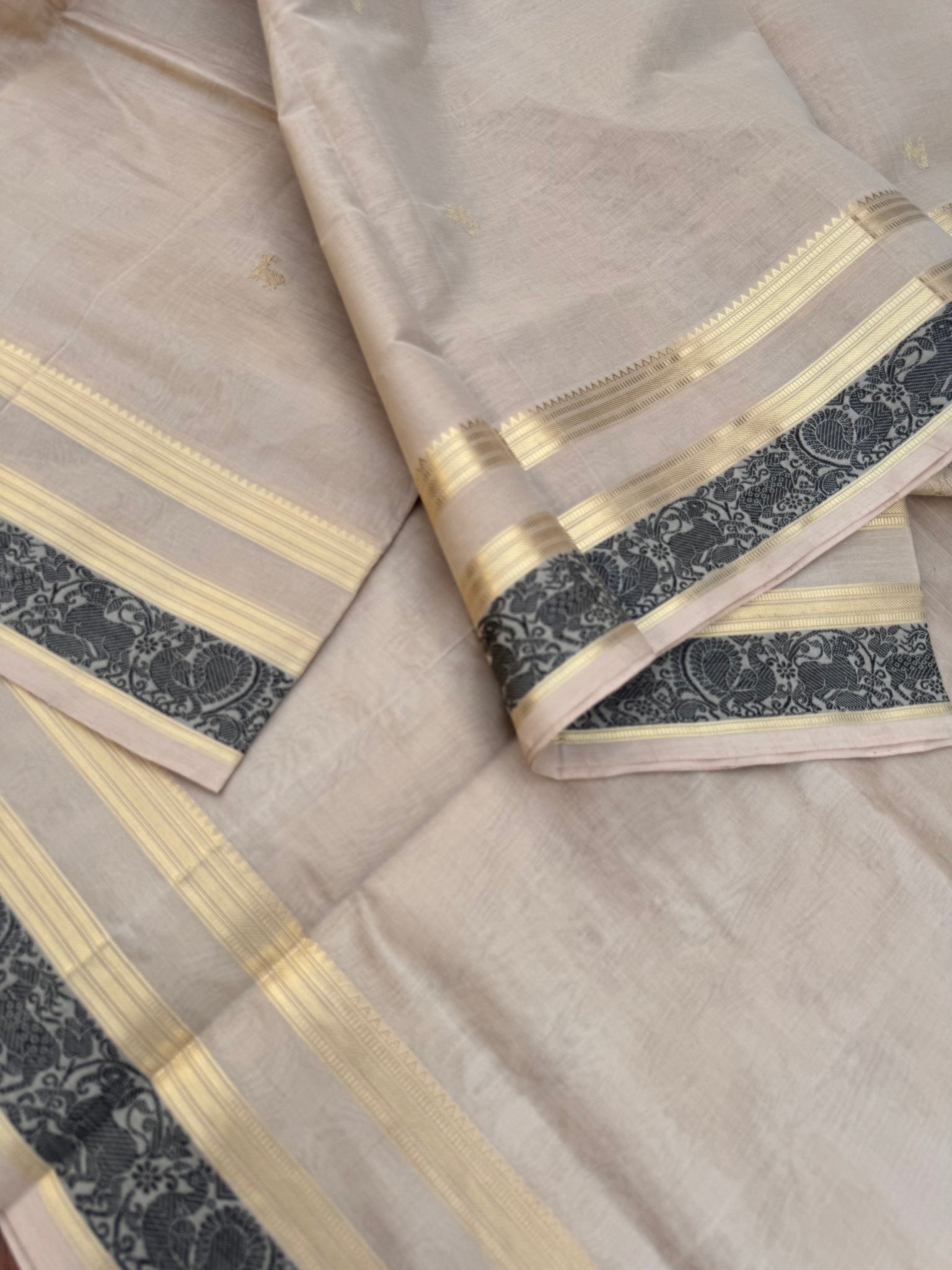 Zari Kissed Silk Cotton -beige and gold