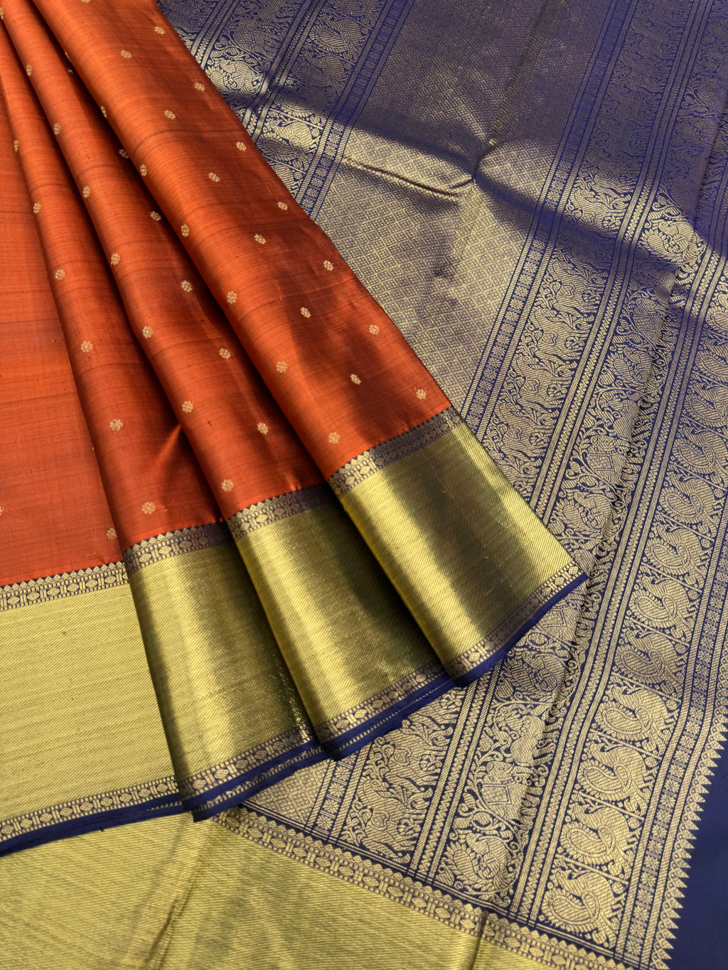 Molten Play on Kanchivaram - stunning Molten Metallic rusty caramel brown and navy blue with grander version of pallu and borders