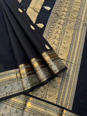 Zari Touched Mangalavastaram - black at the best